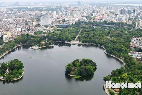 Hà Nội nắng nóng, mưa rào rải rác