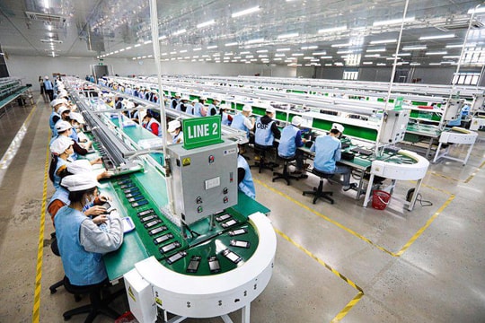 Các mặt hàng xuất khẩu trên 5 tỷ USD trong 4 tháng đầu năm 2025