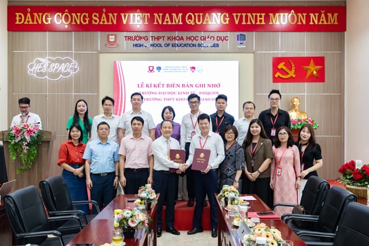Giáo dục thúc đẩy Chương trình Ươm tạo tài năng VNU 12+