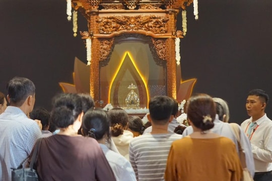 Điều chỉnh thời gian chiêm bái Xá lợi Đức Phật