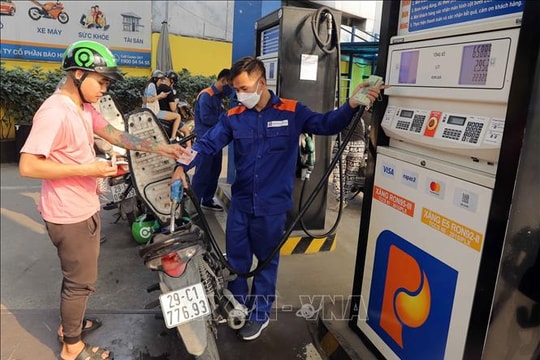 Petrolimex công bố thông tin bất thường: Tạm đình chỉ chức vụ Tổng Giám đốc Đào Nam Hải