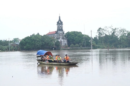 Gia tăng lượng mưa, Hà Nội đề phòng úng ngập, lũ trên các sông