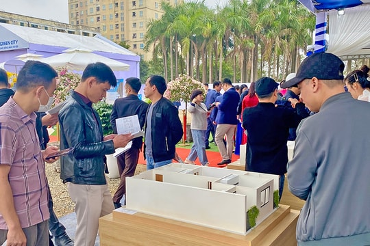 Tổ chức sát hạch và cấp chứng chỉ hành nghề môi giới bất động sản: Khi nào mới triển khai?