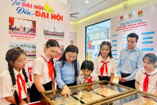 Triển lãm “Thiếu nhi Việt Nam vững bước tiến vào kỷ nguyên mới”