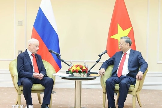 Tổng Bí thư Tô Lâm gặp Chủ tịch Đảng Nước Nga Công bằng - Những người yêu nước - Vì sự thật