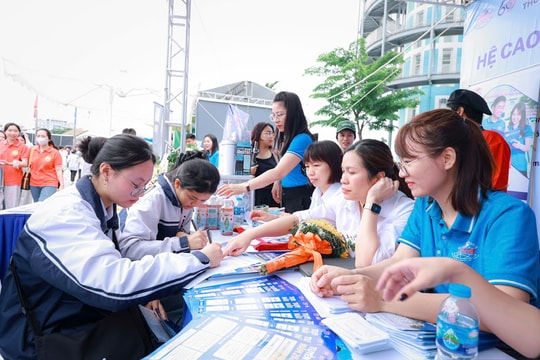 Ngày hội giáo dục nghề nghiệp Thủ đô: Đưa người học đến gần hơn với thị trường lao động