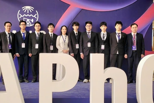Học sinh Việt Nam giành 3 Huy chương Olympic vật lý châu Á