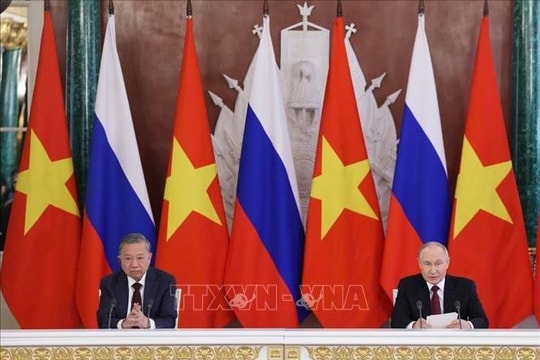 Tuyên bố chung về những định hướng lớn của quan hệ Đối tác Chiến lược toàn diện Việt Nam - Liên bang Nga trong giai đoạn hợp tác mới