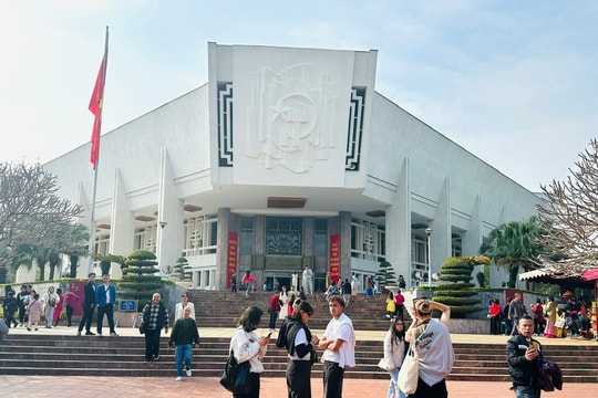 Bảo tàng Hồ Chí Minh: Nơi giữ gìn di sản về Bác Hồ