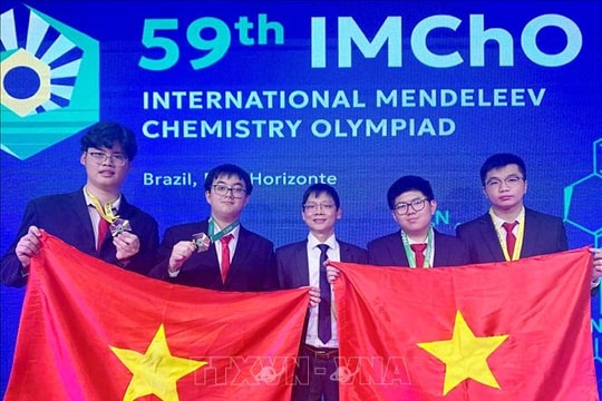 Cả 4 học sinh Việt Nam đều giành huy chương tại "Kỳ thi Hóa học khó nhất hành tinh"