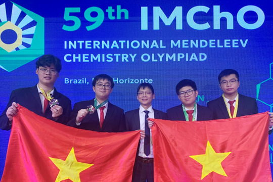 Học sinh Việt Nam giành 4 Huy chương tại Olympic Hóa học quốc tế Mendeleev