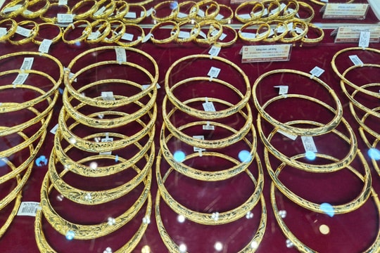 Sáng 14-5, giá vàng trong nước neo ở mức cao