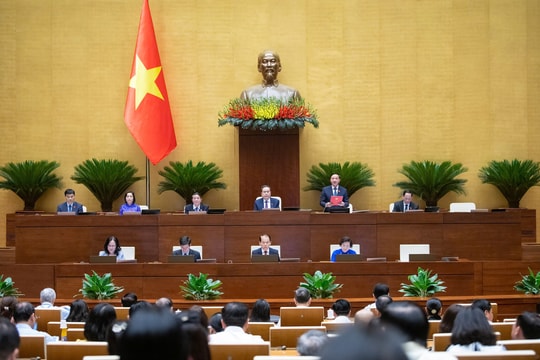Đề xuất tăng số lượng, thẩm quyền của lãnh đạo UBND chính quyền 2 cấp