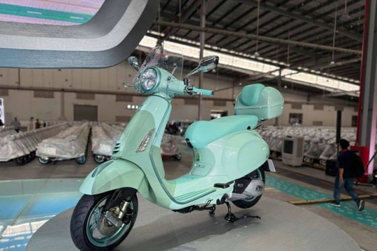 Vespa Primavera và Vespa Sprint 2025 ra mắt: Giá từ 80 triệu đồng