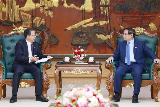 Thủ tướng Phạm Minh Chính đề nghị Tập đoàn Hoa Điện đầu tư, góp phần đảm bảo an ninh năng lượng cho Việt Nam
