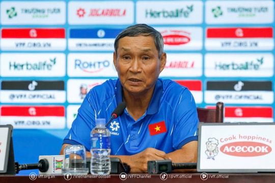 HLV Mai Đức Chung: “Đội tuyển Việt Nam quyết tâm thi đấu với tinh thần cao nhất”