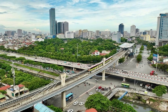 Hà Nội tiếp tục có mưa và dông rải rác