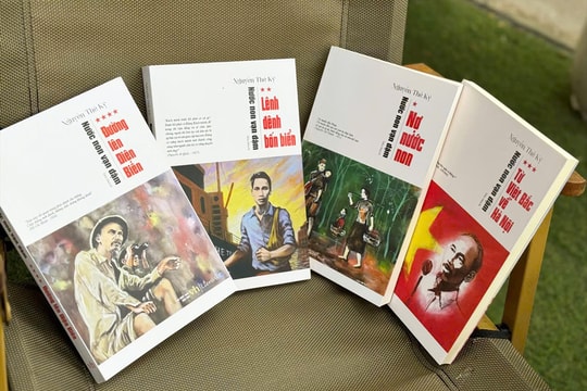 “Vẽ” chân dung Bác Hồ bằng ngôn ngữ văn học