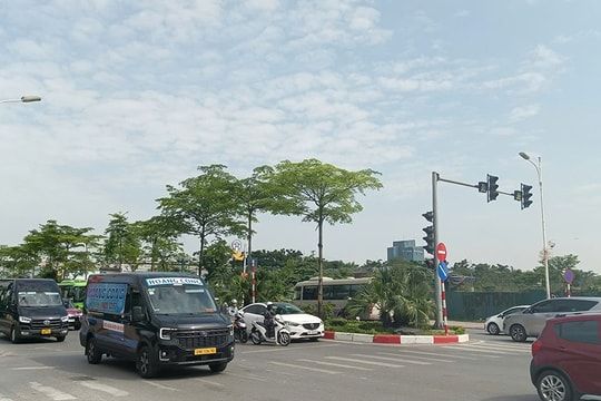 Hà Nội có mưa và nắng nhẹ