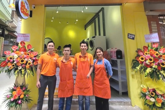 Tiệm giặt là thắp sáng ước mơ người khuyết tật