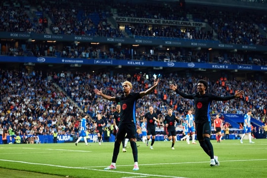 Hạ gục Espanyol, Barcelona đăng quang La Liga 2024/25 với dấu ấn của Yamal