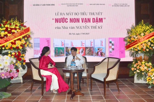 Ra mắt trọn bộ tiểu thuyết “Nước non vạn dặm” về hình tượng Chủ tịch Hồ Chí Minh