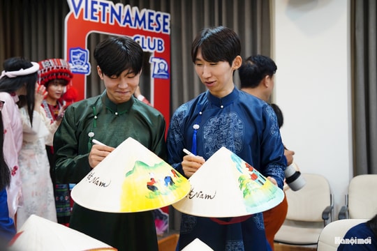 Mở cánh cửa đưa ngôn ngữ Việt vươn xa