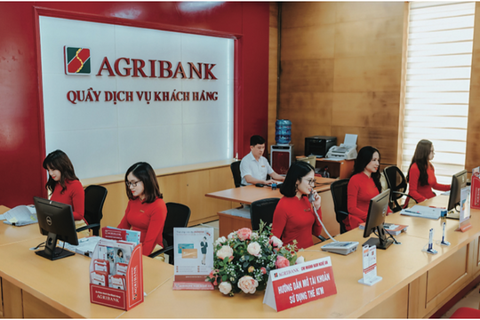 Lãi suất tiền gửi cao nhất thuộc về ngân hàng nào?