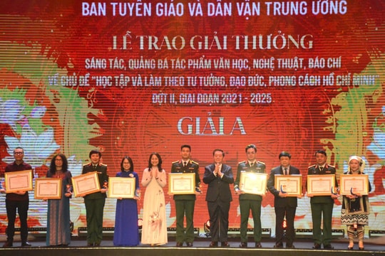 Vinh danh các tác giả đoạt giải thưởng sáng tác văn học, nghệ thuật về chủ đề học tập, làm theo Bác