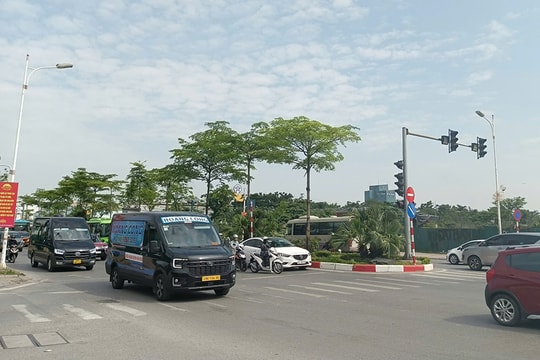 Hà Nội hửng nắng, chiều tối có mưa rào