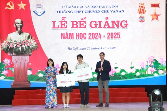 Học sinh Trường THPT chuyên Chu Văn An khẳng định thành tích toàn diện