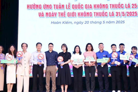 Hoàn Kiếm: Chung tay xây dựng môi trường không khói thuốc