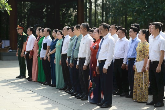 Hội Nông dân Hà Nội biểu dương 40 tập thể, cá nhân tiêu biểu học tập và làm theo tư tưởng, đạo đức, phong cách Hồ Chí Minh
