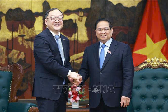Thủ tướng Phạm Minh Chính đề nghị PowerChina hỗ trợ Việt Nam phát triển công nghiệp đường sắt