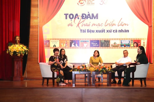 Gần 200 hình ảnh, tài liệu quý tại triển lãm “Tài liệu xuất xứ cá nhân”