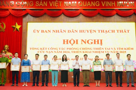 Thạch Thất: 48 tập thể được khen thưởng về công tác phòng, chống thiên tai và tìm kiếm, cứu nạn