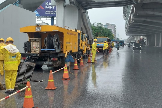 Hà Nội bước vào đợt mưa lớn, đề phòng ngập úng, sạt lở đất