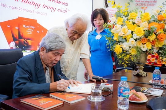 Giáo sư, Nhà giáo Nhân dân Hà Minh Đức ra mắt cuốn sách thứ 107