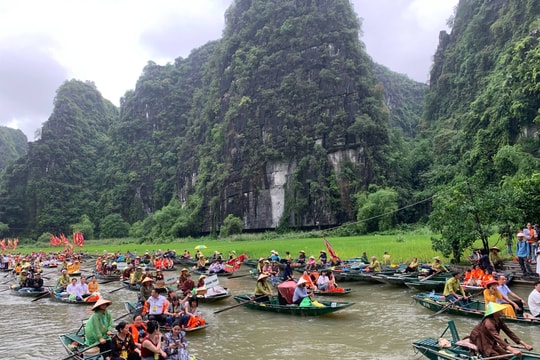Khai mạc Tuần du lịch Ninh Bình 2025 - “Sắc vàng Tam Cốc – Tràng An”