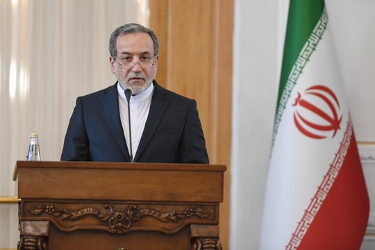 Iran sẽ buộc Mỹ chịu trách nhiệm nếu bị Israel tấn công