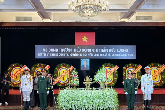 Long trọng lễ viếng nguyên Chủ tịch nước Trần Đức Lương tại TP Hồ Chí Minh