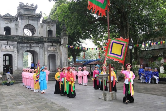 Thêm lựa chọn khám phá Hà Nội về đêm với “Tiếng chuông Trấn Vũ”