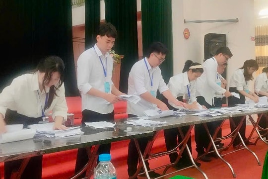 Phú Xuyên: Đấu giá 30 thửa đất, thu hơn 82 tỷ đồng
