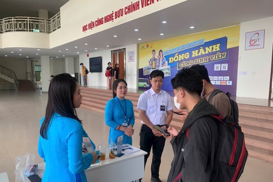 Bến xe Hà Nội và doanh nghiệp vận tải giảm giá vé xe khách cho sinh viên