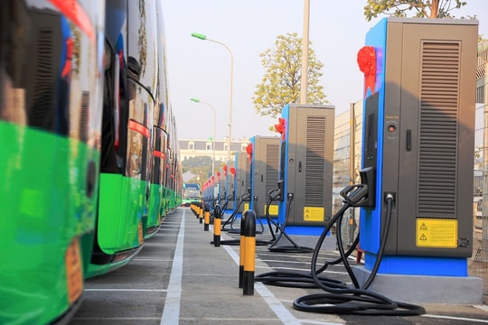 Hà Nội chuẩn bị hạ tầng trạm sạc, trạm cấp năng lượng cho xe buýt