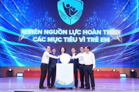 Lắng nghe trẻ em bằng trái tim, bảo vệ trẻ em bằng hành động
