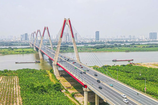 Hiện thực hóa khát vọng phát triển thành phố bên sông Hồng
