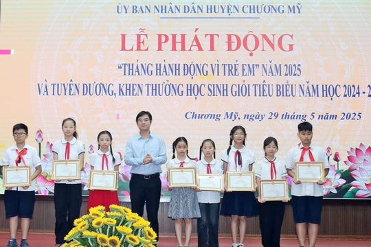 Chương Mỹ tuyên dương 115 học sinh giỏi tiêu biểu, vượt khó