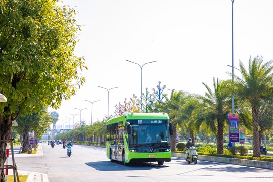 [Podcast] Hà Nội gấp rút chuẩn bị trạm sạc cho xe buýt xanh