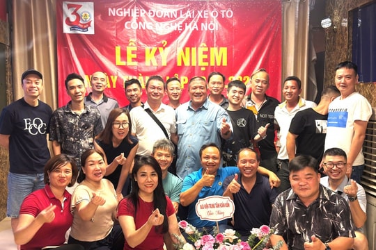 Đoàn viên Nghiệp đoàn Lái xe ô tô công nghệ Hà Nội được quan tâm, chăm lo